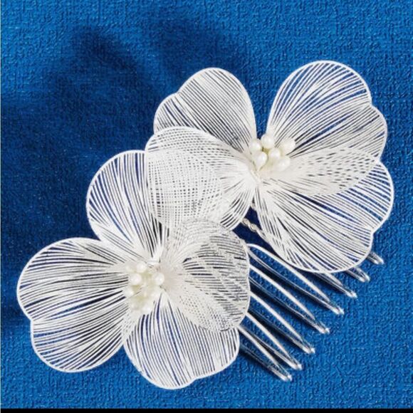 Silver Floral Beach Hair Comb Accessory New - Picture 5 of 11